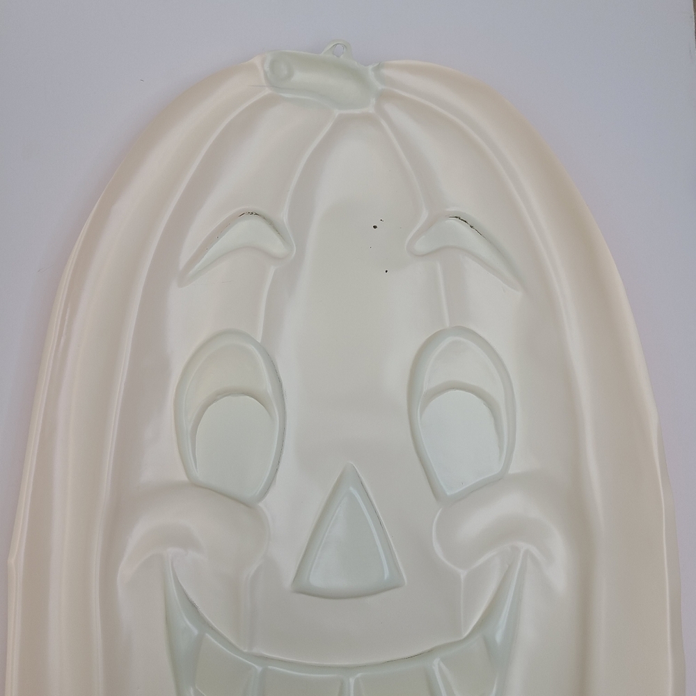 Vintage Artform VacUForm Plastic Halloween Pumpkin Jack-O-Lantern Decoration - Picture 10 of 15